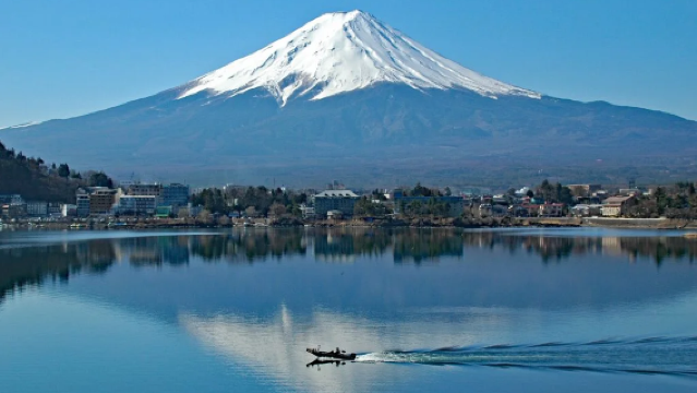 Japan Reisebus-Tickets von Shinjuku nach Kawaguchiko, Yamanakako, Fuji-Q Highland und Gotemba - Flughafenlinie - Einfaches Einsteigen mit QR-Code, kein Umtausch erforderlich