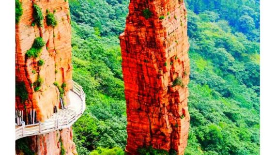Private chartered 1-day tour to East Taihang + Jingniang Lake