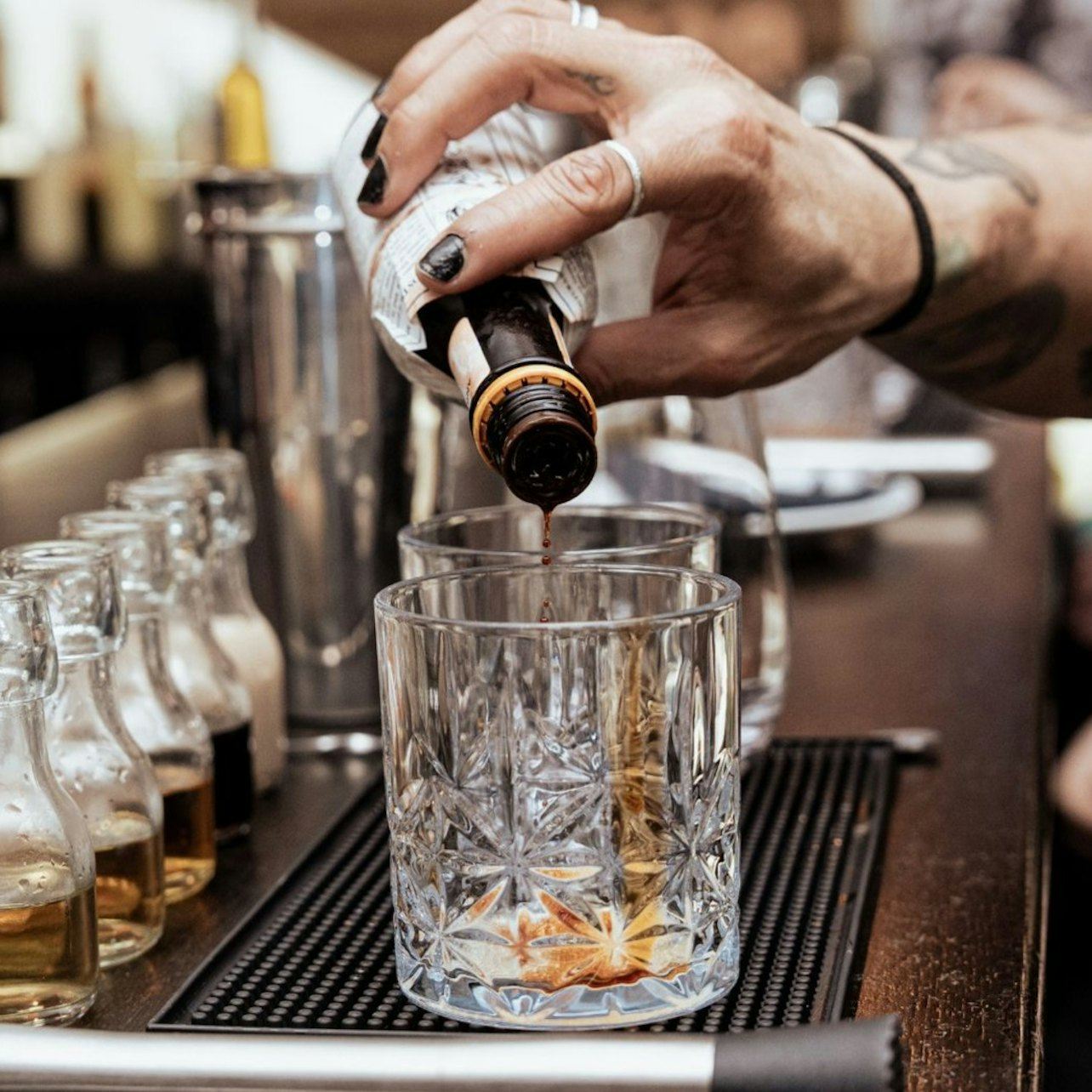 พิพิธภัณฑ์วิสกี้ไอริช: คลาสเรียนทำค็อกเทล + ชิมวิสกี้