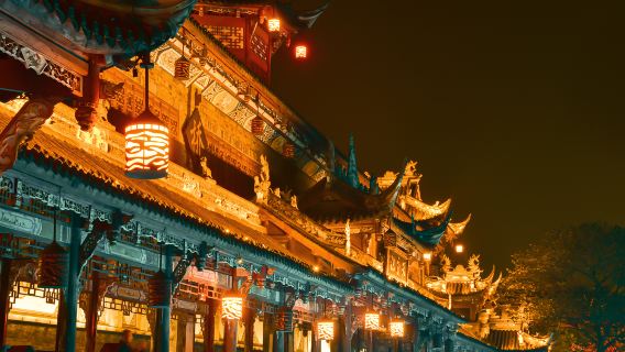 Halbtägige private Tour in Dujiangyan und nächtliche Lichter von Blue Tears