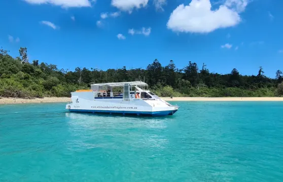聖靈群島漢密爾頓島1小時周邊島嶼遊船探索觀光（玻璃底船）