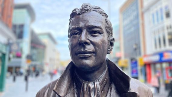 Liverpool: Beatles Highlights Walking Tour