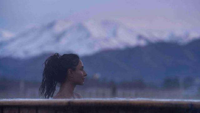 Ōpuke Thermal Pools: Eintritt nur für Erwachsene mit Swim-Up-Bar