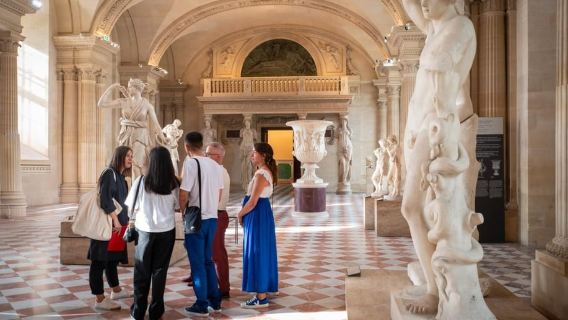Paris: Montmartre, Notre-Dame und Louvre-Tour mit Bootsfahrt