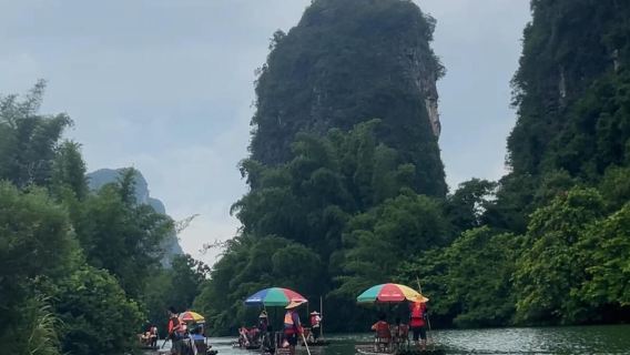 Guilin Yangshuo Yulong River + Shili Gallery + West Street + Xingping Ancient Town 1-day tour with English service available