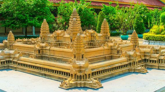 柬埔寨全境 旅遊陪同翻譯 展會翻譯 當地自由行地接 接機 （可私人定制）