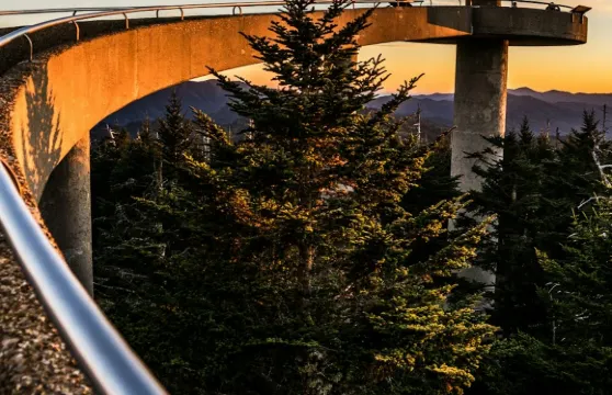 煙山（Smoky Mountain）：自駕遊導覽