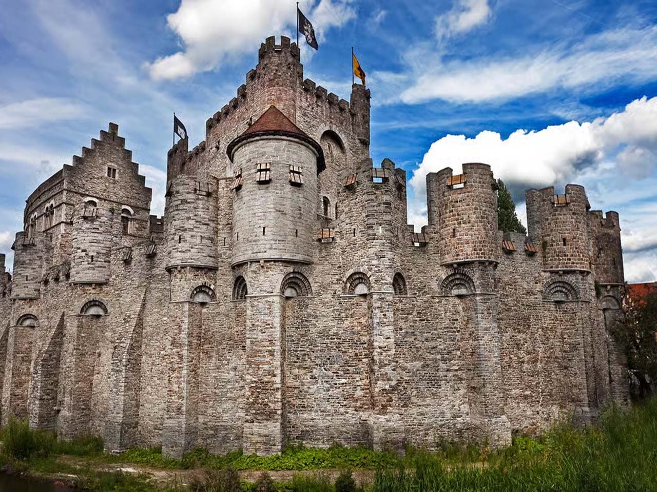 Brussels to Antwerp + Ghent day tour