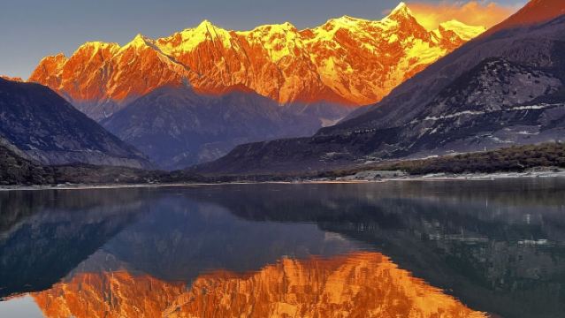 Lijiang Must-Go! In-depth Private Day Tour to Yuhu Village+Baisha Old Town+Tinghua Valley