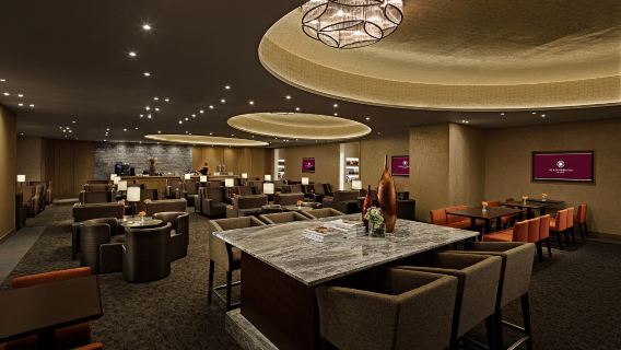 Macau International Airport MFM VIP lounge pass transit transfer waiting rest Plaza Premium lounge VIP lounge