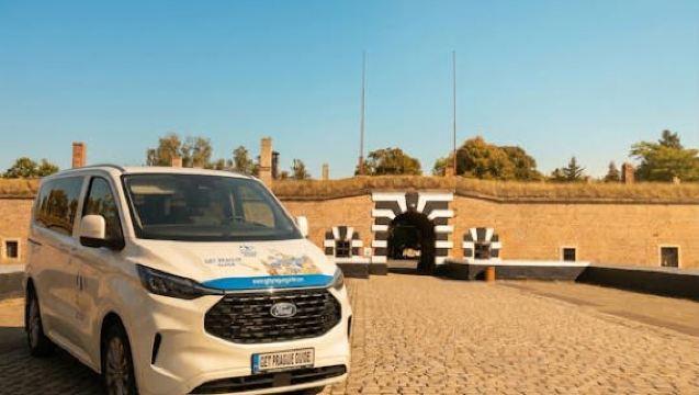 Terezín-Tour von Prag inklusive Ticket und Audioguide