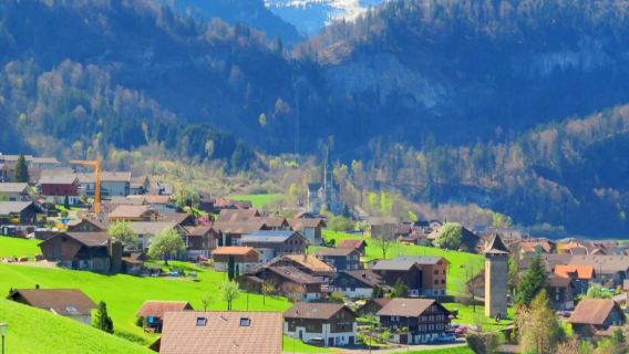 Switzerland Sewaan Peribadi Sehari | [Tasik Dongeng Lungern + Kereta Api Golden Pass + Lucerne + Zurich]
