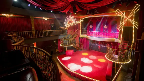 Moulin de Danang Restaurant | Cabaret, Fine Dining & Live Entertainment