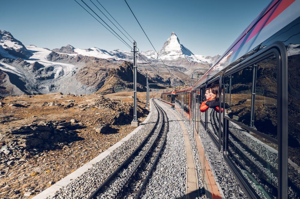 スイス：ツェルマット—ゴルネルグラート Gornergrat 歯軌列車往復