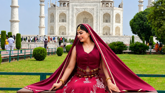 From Delhi: Sunrise Taj Mahal & Agra Private Tour with Transfer (with options)