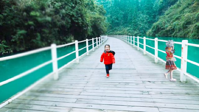 獅子關網紅浮橋+伍家台一日遊贈送仙山貢水 浪漫宣恩夜遊