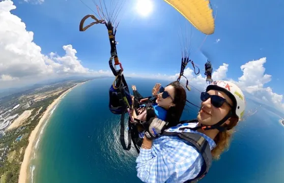 三亞鷹之翼滑翔傘俱樂部滑翔傘飛行體驗【專業教練帶飛+贈送360全景影片拍攝】