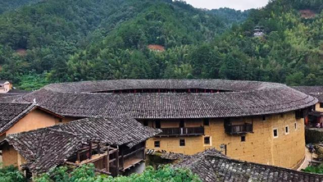 Chuxi Tulou 1-day join-in or private charter tour for 8 people