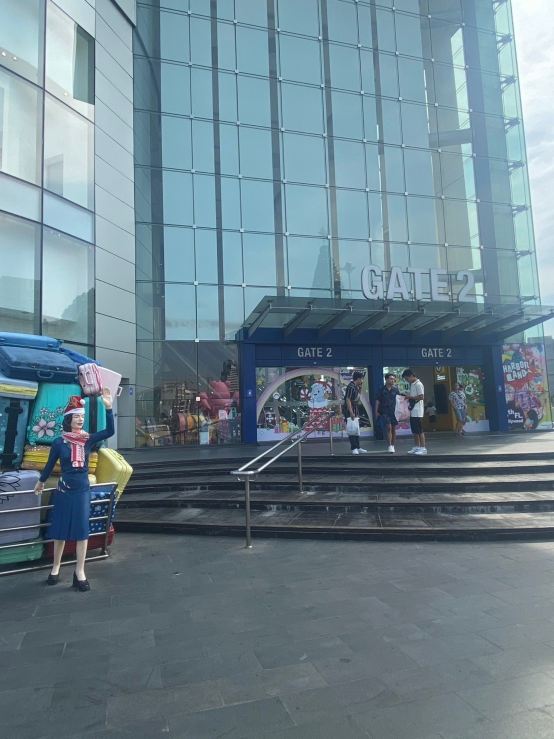 Pattaya Schießstand [auch bekannt als Pattaya Schießen Light Bullet] Echtfeuerwaffen-Erlebnis, sehr zu empfehlen