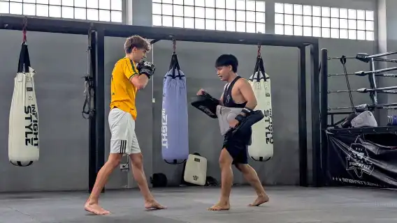 曼谷:初學者泰拳團體入門課程