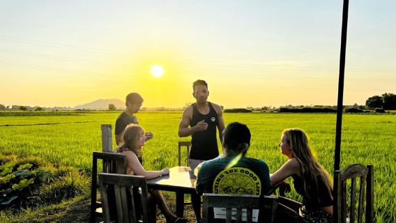 Mad Monkey Siem Reap: Sunset Countryside Cycling Tour