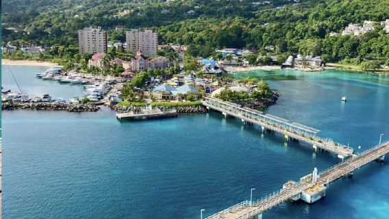 From Montego Bay: One Way Shared Transfer to Ocho Rios