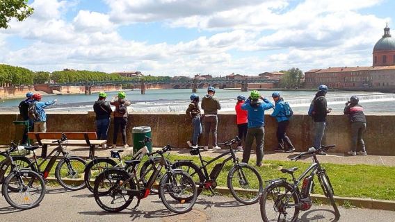 ทิวทัศน์เมืองตูลูส ขี่จักรยานไฟฟ้า และ กระเช้าลอยฟ้า