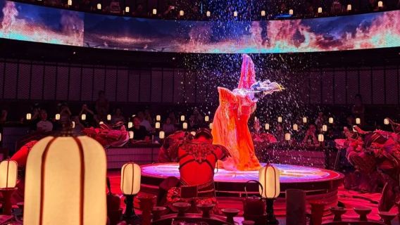 Xi'an Daming Palace Banquet: Immersive Experience of an Imperial Feast from a Thousand Years Ago (Royal Treatment + Time Travel to Tang Dynasty + Ancient-style Song and Dance Performance + Optional Costume and Makeup Experience)