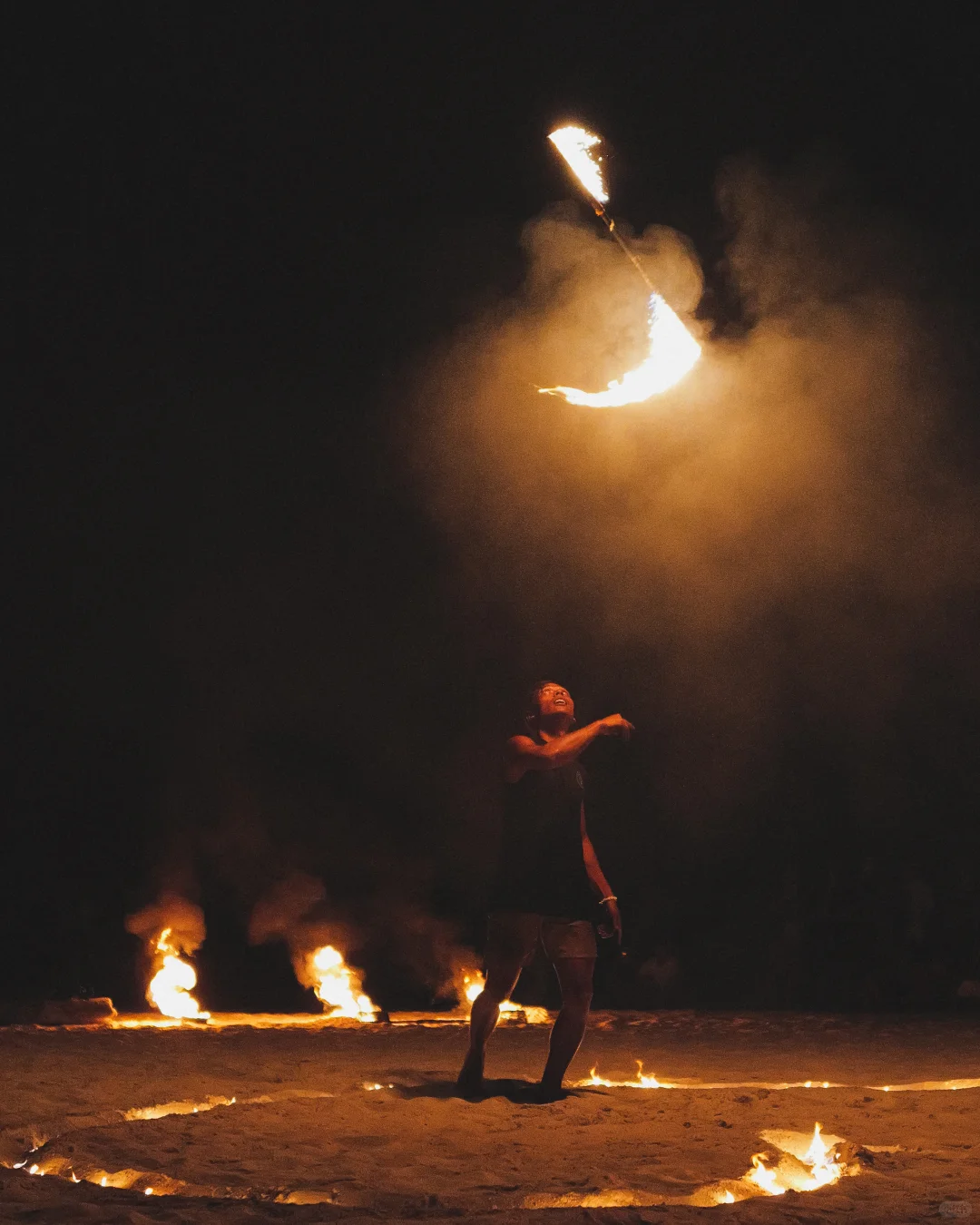 マラケシュ：アグァフィ砂漠での夕食付きサンセットツアー、パフォーマンスとファイヤーショー付き