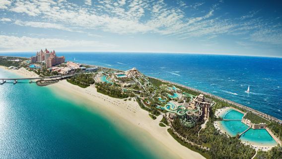 Tiket sehari untuk Aquaventure Waterpark di Dubai Atlantis dengan pilihan tambahan The Lost Chambers Aquarium