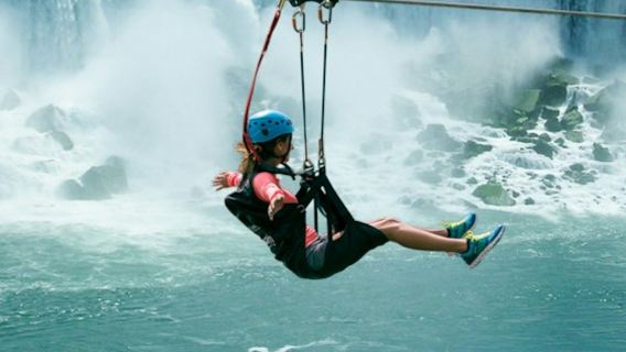 WildPlay Niagara Falls: Zipline to the Falls