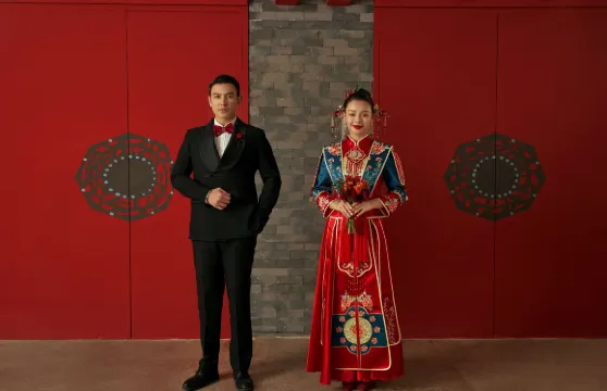 尉犁Trip Moments【玉屏湖/約拍跟拍婚拍街拍抓拍航拍攝影攝像/多語言翻譯/動作指導】