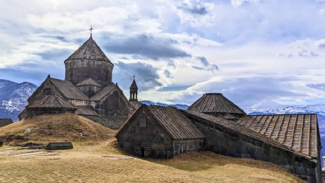 Armenia del Norte desde Tiflis: Excursión privada de un día a los monasterios de la UNESCO y al avión soviético MiG