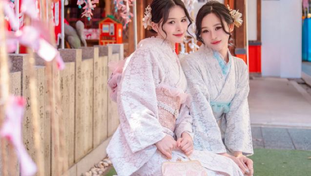 Alquiler de kimonos de encaje plan de 1 día (para adultos)