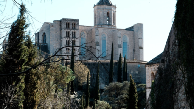 西班牙巴塞隆拿：貝薩盧+赫羅納一日遊（專屬客戶服務支援）