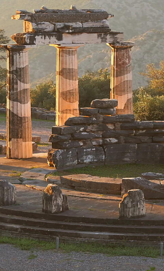 1-day tour to Delphi in Athens, Greece: Archaeological site of Delphi · Delphi museum · Arachova