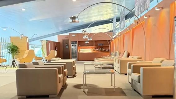 Voucher Penggunaan Lounge VIP di Lapangan Terbang Valencia (VLC), Sepanyol | VIP/Menunggu Penerbangan/Berehat