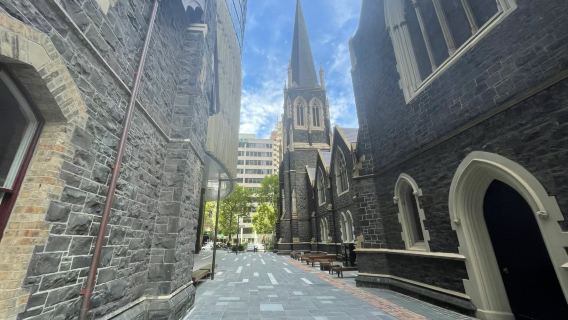 Melbourne: Walking tour of the underground past - twin tales of gold rush wealth and slums just a street apart