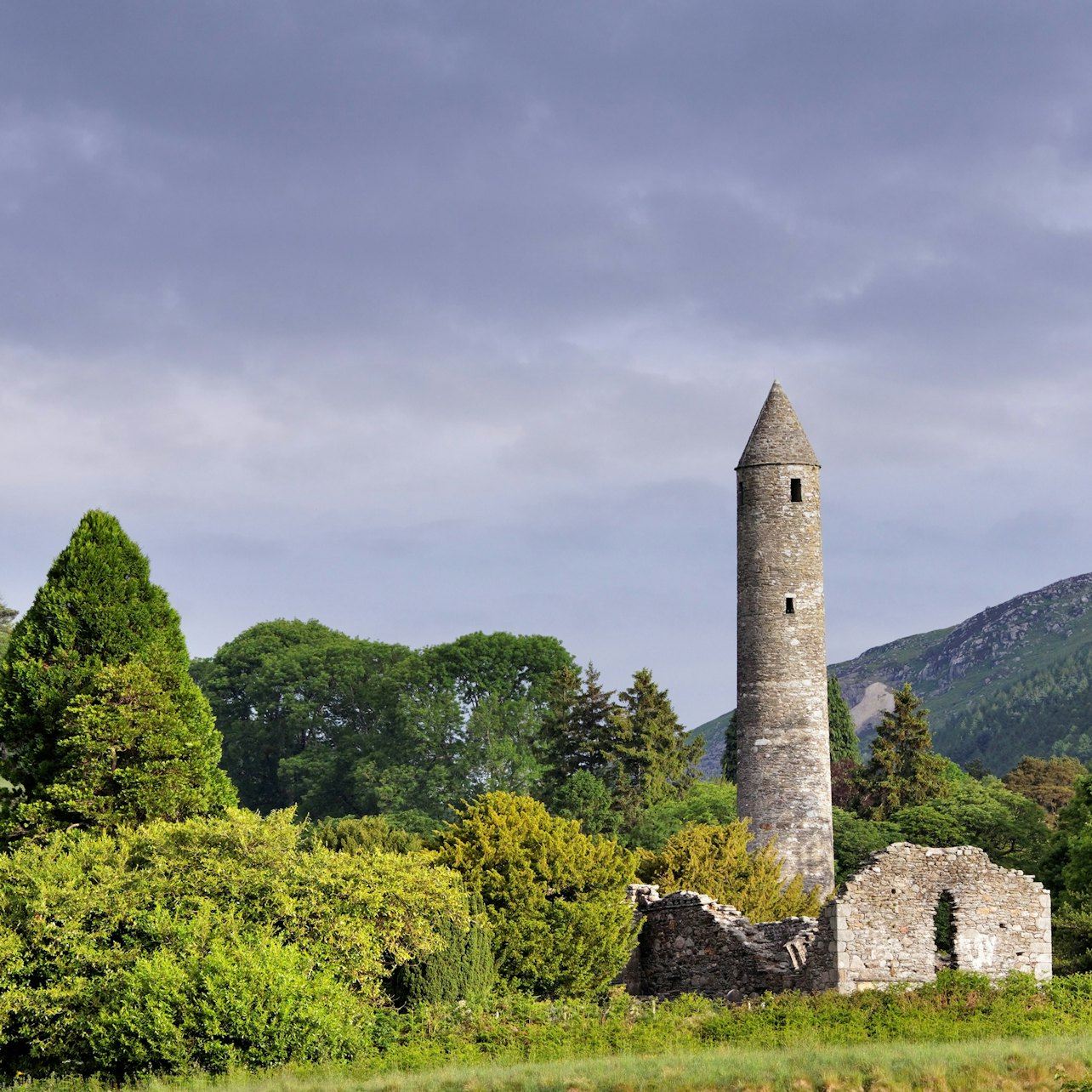 Wicklow, Glendalough & Kilkenny: Tour from Dublin