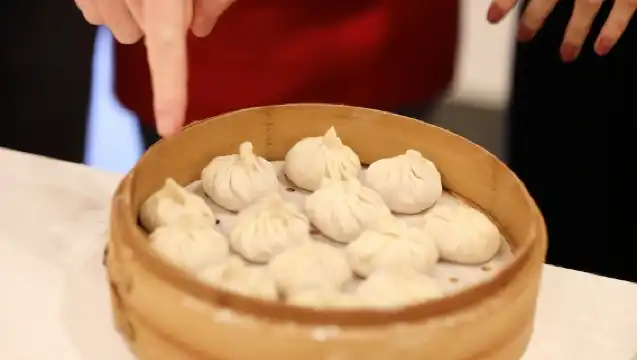 Eatwith - 共饗時刻 - 上海 - 火爆美食小課堂 - 跟專業麪點師學習製作上海地道灌湯小籠包