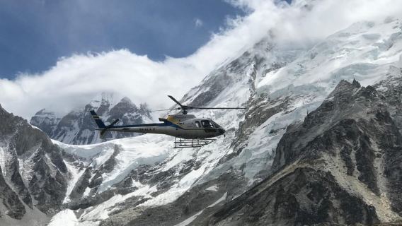 ทัวร์เฮลิคอปเตอร์ Everest Base Camp พร้อมลงจอด