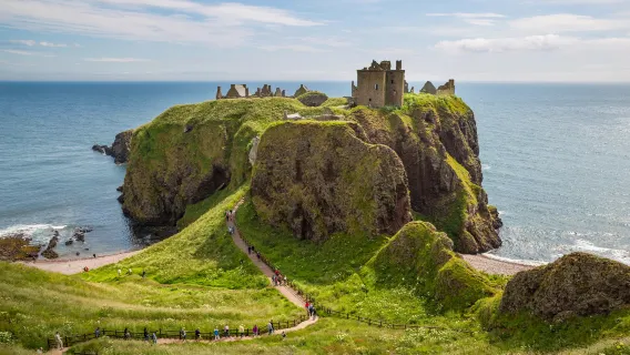 perjalanan satu hari Kastil Dunnottar, Braemar, dan Taman Nasional Cairngorms di Inggris|Kelompok kecil yang indah
