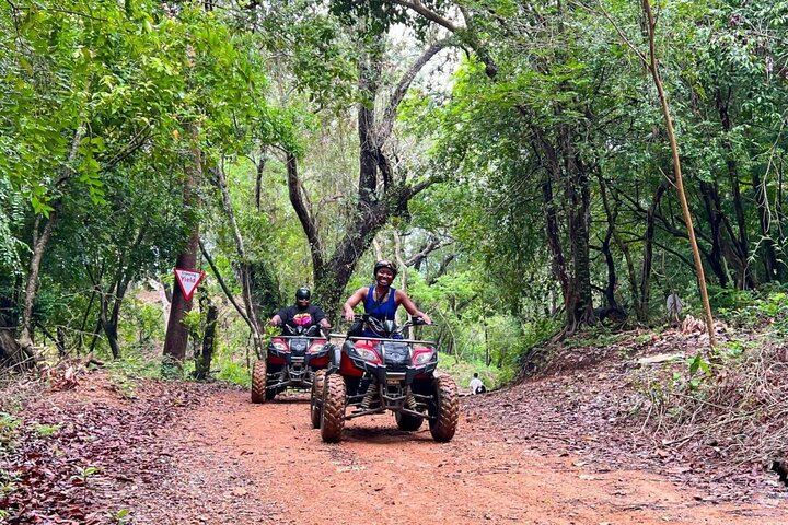 Uji coba Buggy Cocoa, Kopi, dan cerutu. Gua Air, Pantai Punta Cana