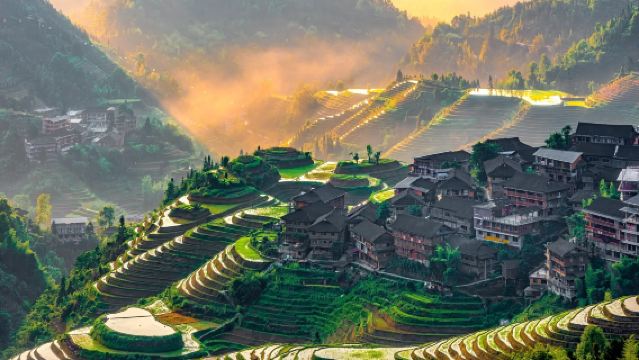 ทัวร์หนึ่วันชมนาขั้นบันไดหลงจี