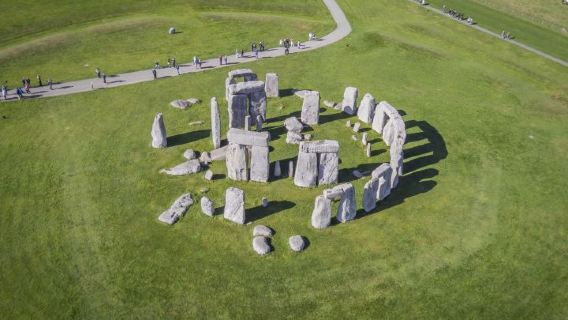 Castello di Windsor a Londra + Stonehenge + Terme romane di Bath [Prenotazione per una persona + guida in cinese/inglese]