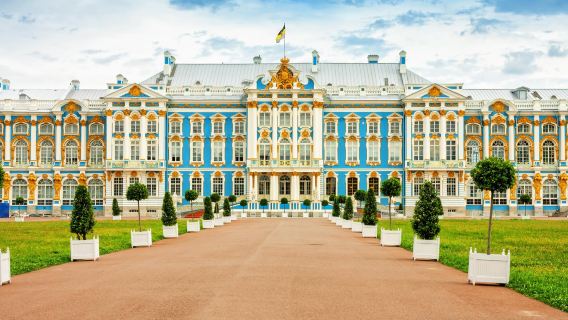 Saint Petersburg departure Peterhof Palace + Catherine Palace day tour