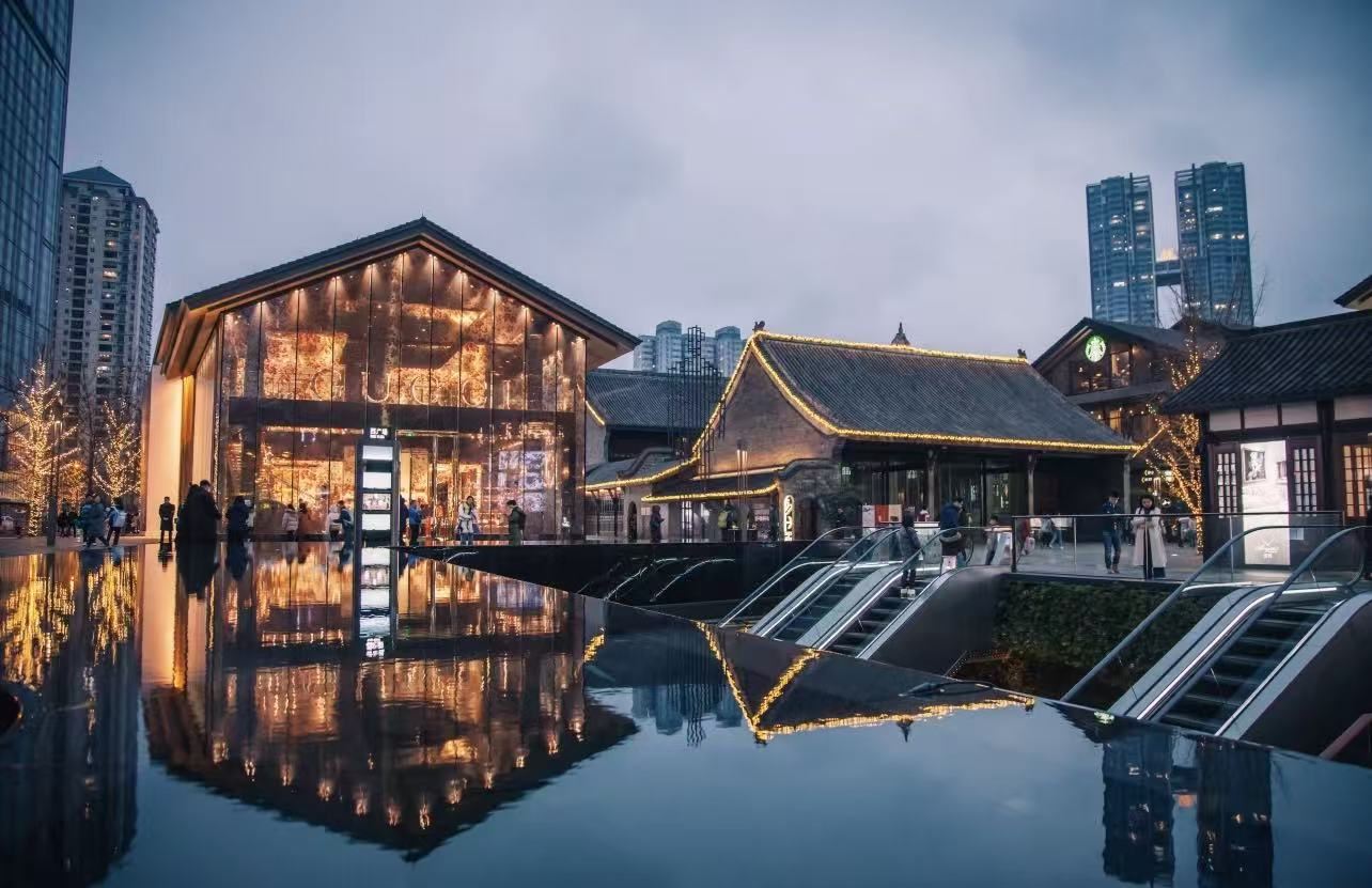 Tour di un giorno a Chengdu, Sichuan: Tempio Wuhou, Antica Via Jinli, Sala delle Riunioni del Guangdong, Residenza di Li Jiayu e Monastero Wenshu Yuan