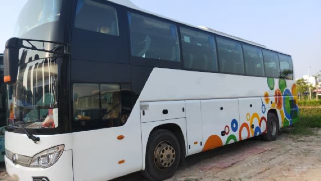 廣州出發：拱北口岸大巴【巴士+100元澳幣上葡京餐券】