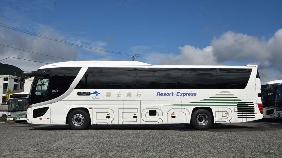 ตั๋วรถบัสความเร็วสูง โตเกียว อิเกบูกูโระ อากิฮาบาระ สถานีโทรคมนาคมโตเกียว ภูเขาไฟฟูจิ ทะเลสาบคาวากุจิโกะ (เที่ยวเดียว/ไปกลับ)