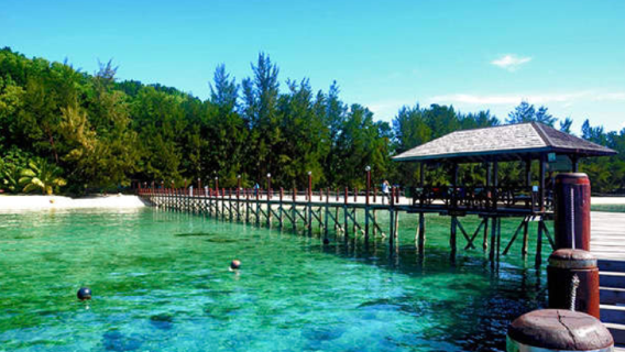 6-Hour Langkawi Diving & Snorkeling Experience in Malaysia [Snorkeling at Manukan Island & Mamutik Island, Parasailing, Fly Fish, Underwater Walking]